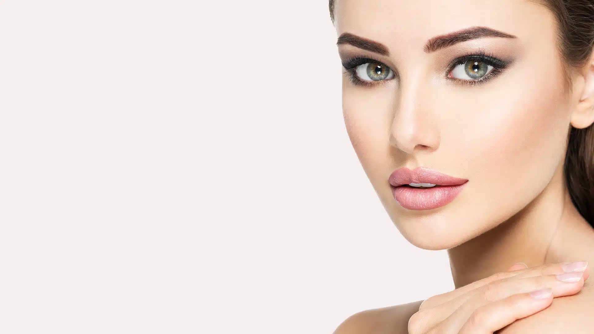 Δερματολογικό ιατρείο Πειραιά Αποτρίχωση με Laser Αλεξανδρίτη DermAesthete Clinic Αισθητική Δερματολογία ενέσιμες θεραπείες εξειδικευμένες θεραπείες προσώπου σώματος